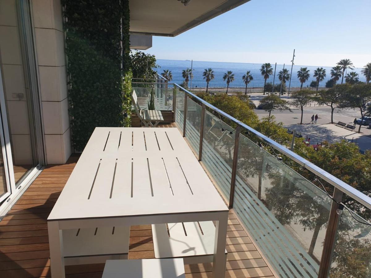 Habitacion double. Piscina, terraza vistas del mar Badalona Exterior foto
